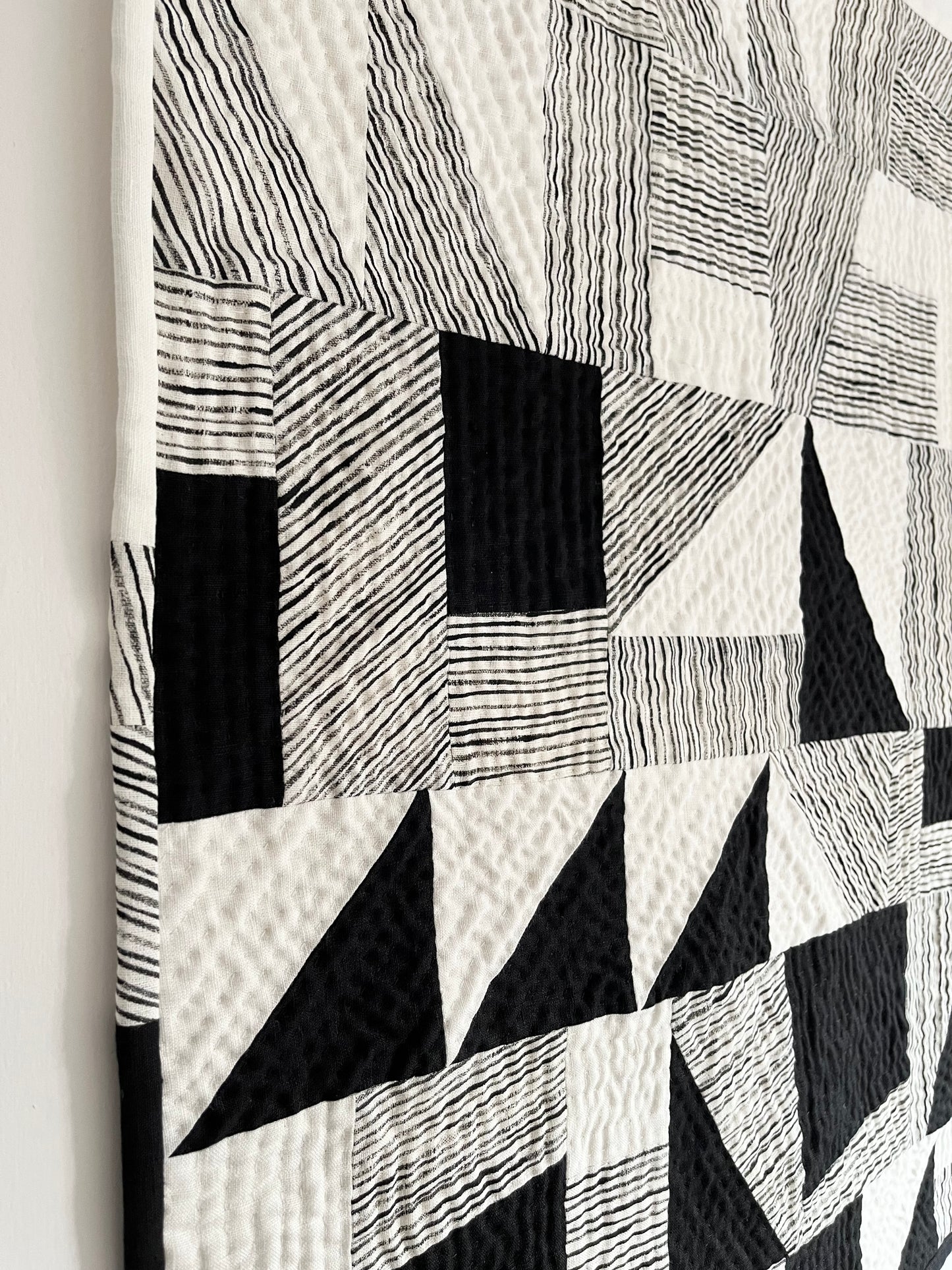 WALL QUILT - LINES
