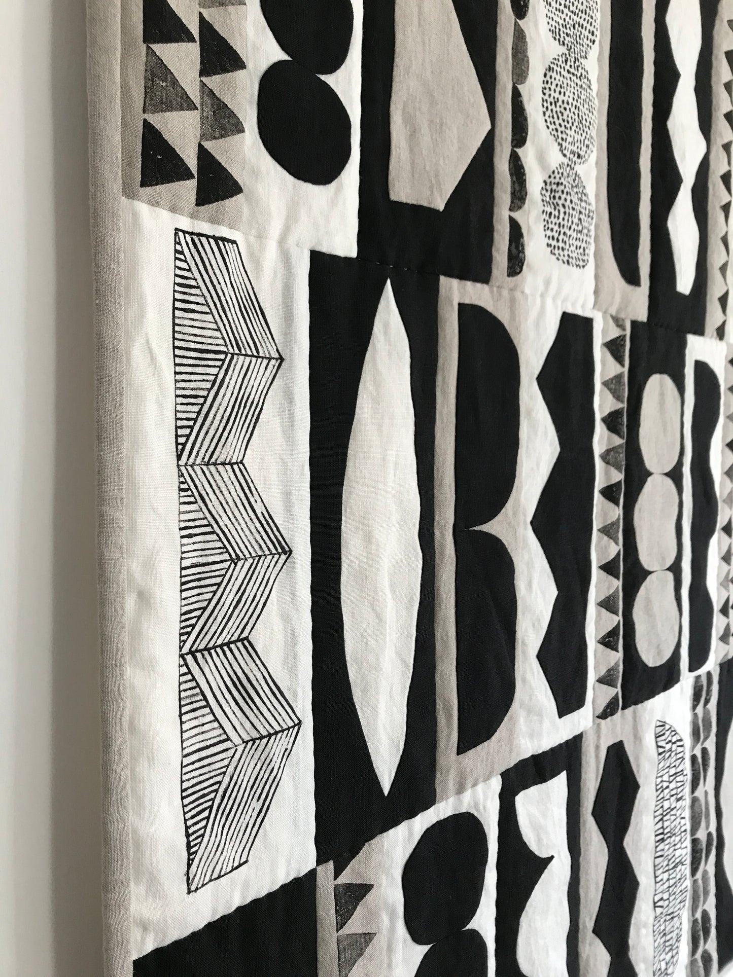 WALL QUILT BIG BLACK