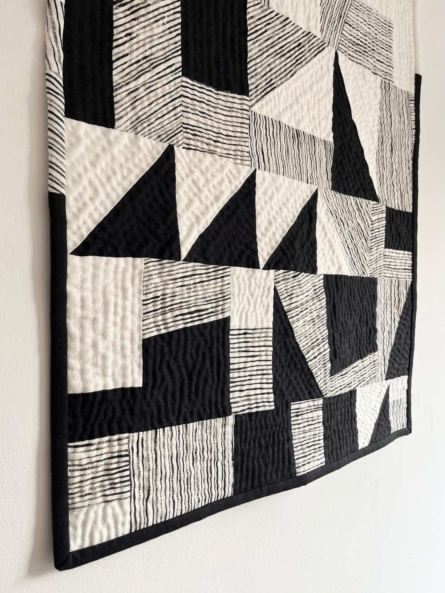 WALL QUILT - LINES