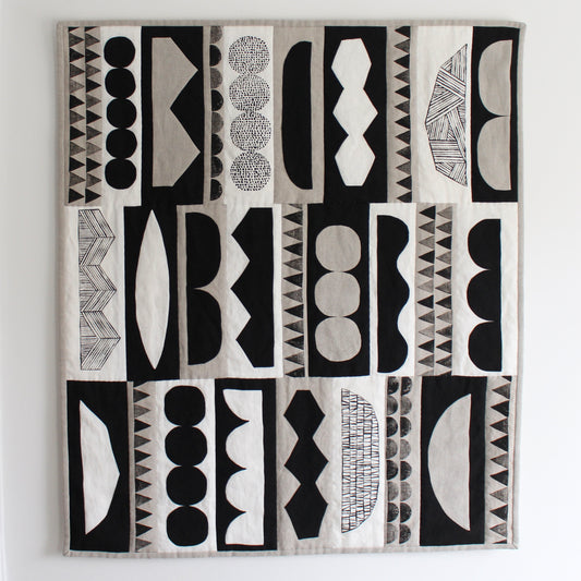 WALL QUILT BIG BLACK